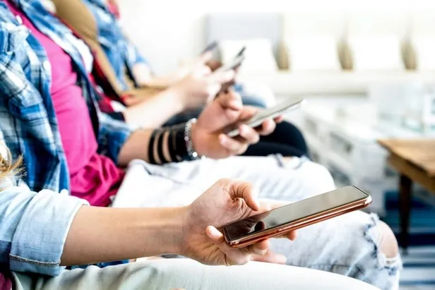 Bilgisayar ve telefon vergi oranı hesaplama nereden, nasıl yapılır? Vergisiz İphone 11, 12, 13, 14 fiyatı ne kadar, kaç TL?