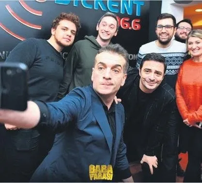 Baba Parası filminin Ankara galasında izdiham yaşandı