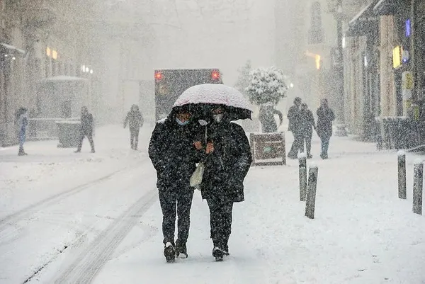 istanbul-ankara-ve-bircok-ile-kar-geliyor-meteoroloji-tarih-verip-uyardi-istanbula-kar-ne-zaman-yagacak-istanbul-ankara-izmir-hava-durumu-1639380607546.jpeg İstanbul, Ankara ve birçok ile kar geliyor! Meteoroloji tarih verip uyardı | İstanbul'a kar ne zaman yağacak? İstanbul, Ankara, İzmir hava durumu - 5