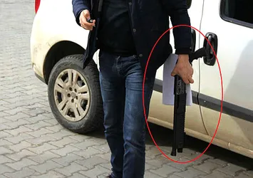 Şakalaşırken arkadaşını tüfekle vurdu