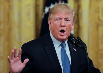 Trump, İran'ı yine yaptırımla tehdit etti