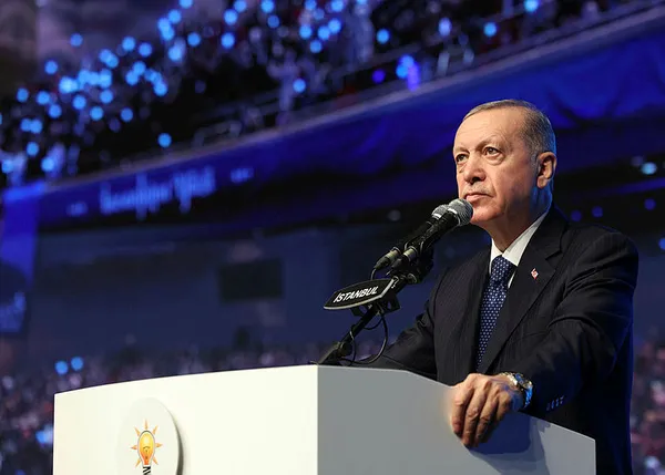 Başkan Erdoğan’dan yerel seçim talimatı: Yük olan değil yük alanlarla yol yürümeliyiz