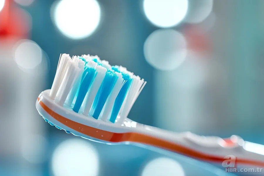 Yanlış yapıyorsunuz! Uzmanlar uyardı: Diş fırçalamada her gün yaptığınız yanlışlar 5
