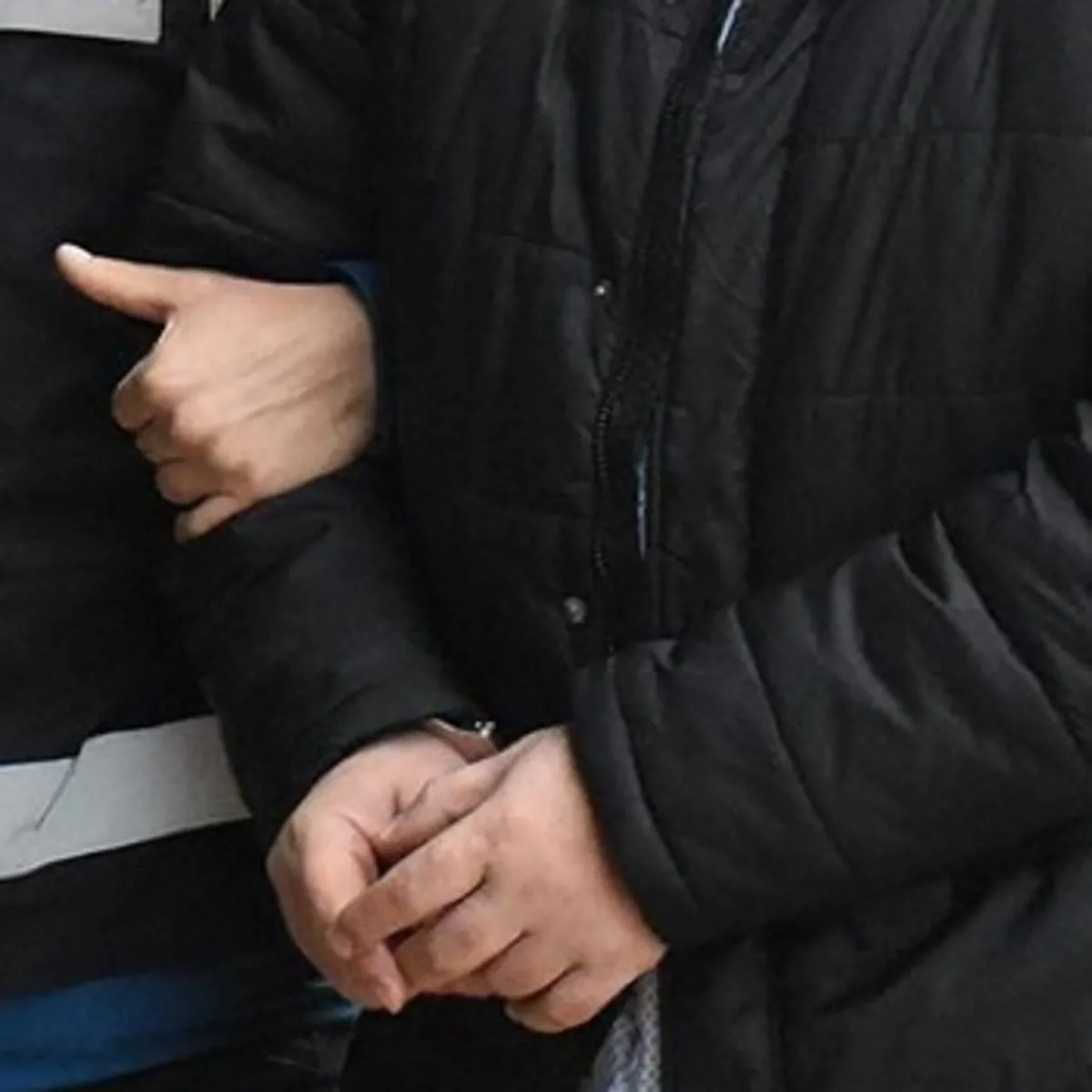 Okul ve cami saldırısı tehdidinde bulunan 15 yaşındaki şüpheli tutuklandı