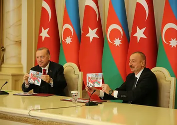 Ermeni siyasetçi Zhirayar Liparitya'dan çok çarpıcı Ermenistan, Azerbaycan ve Türkiye açıklaması