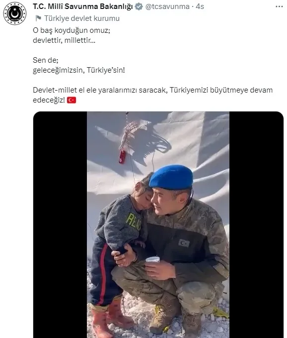 msbden-anlamli-paylasim-o-bas-koydugun-omuz-devlettir-millettir-1676654765015.jpg MSB'den anlamlı paylaşım: O baş koyduğun omuz devlettir millettir - 1