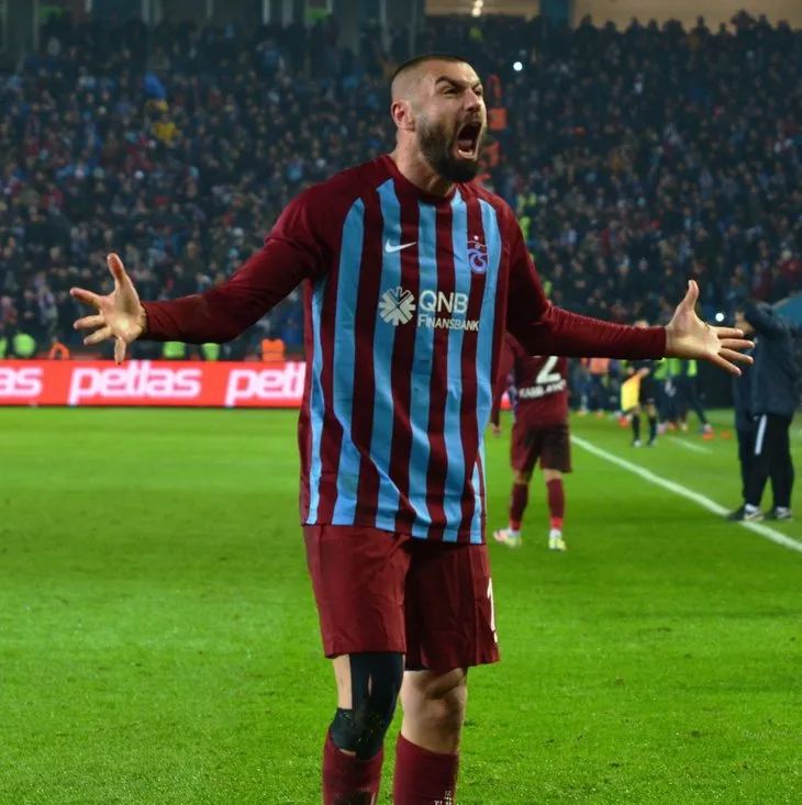 Beşiktaş, Trabzonspor’un golcü ismi Burak Yılmaz ile anlaştı iddiası
