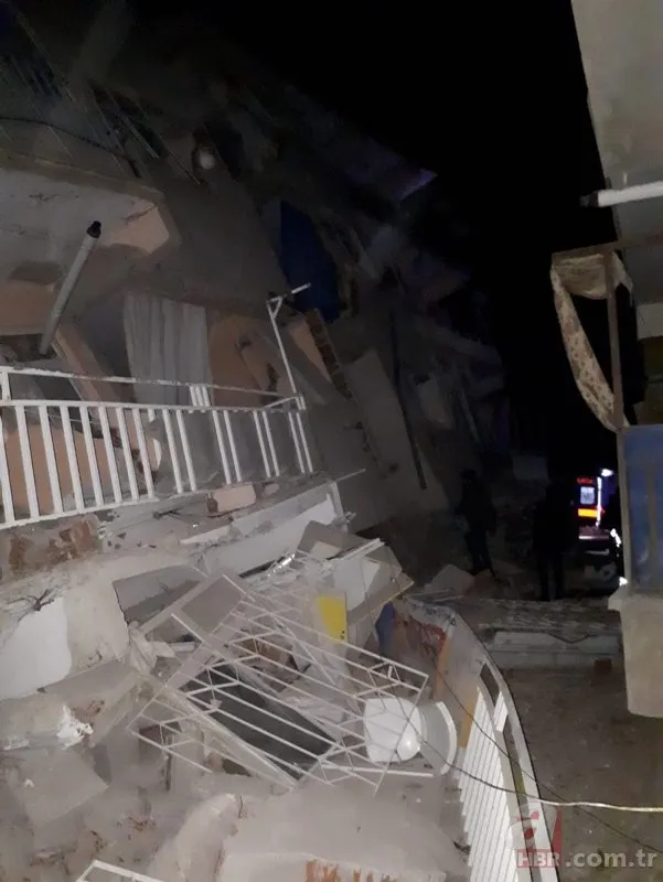 Son dakika: Elazığ’da meydana gelen 6,8’lik depremde yıkılan binalardan ilk görüntü!