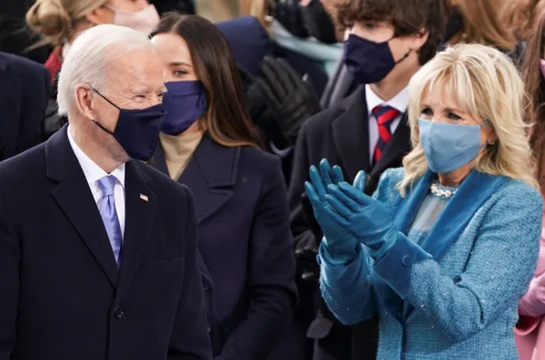 1611159898272.jpg ABD'nin 46.Başkanı Joe Biden yeminini etti! "Bugün demokrasi günüdür"