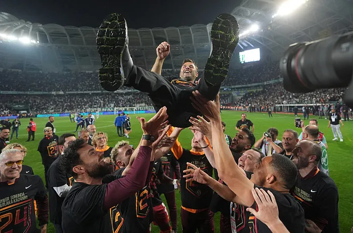 Şampiyon Galatasaray! Gol kralı Icardi Konya’da şov yaptı | 102 puanlık zafer | Başkan Erdoğan’dan tebrik mesajı