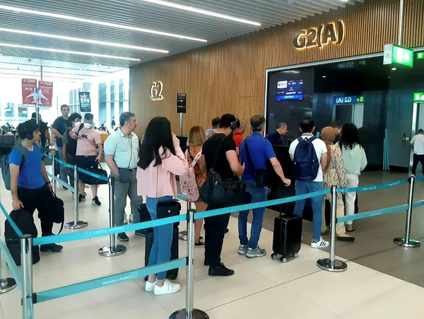 1657271638211.jpg İstanbul Havalimanı'nda 'bayram tatili' yoğunluğu! Günlük uçuş ve yolcu sayısı rekoru kırılması bekleniyor - 1