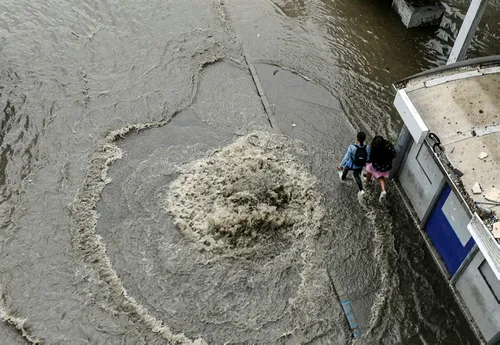 Vali'den açıklama! İstanbul'da yağışlar ne kadar sürecek? - 2