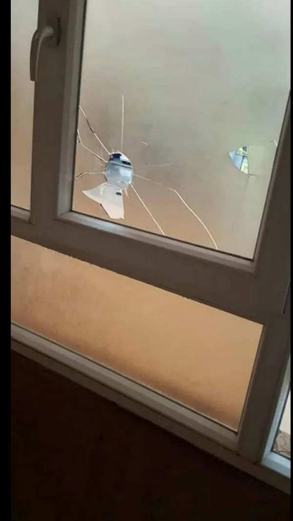 1635108344866.jpg Golf topu büyüklüğünde dolu yağdı! Çok sayıda araç ve ev zarar gördü - 2