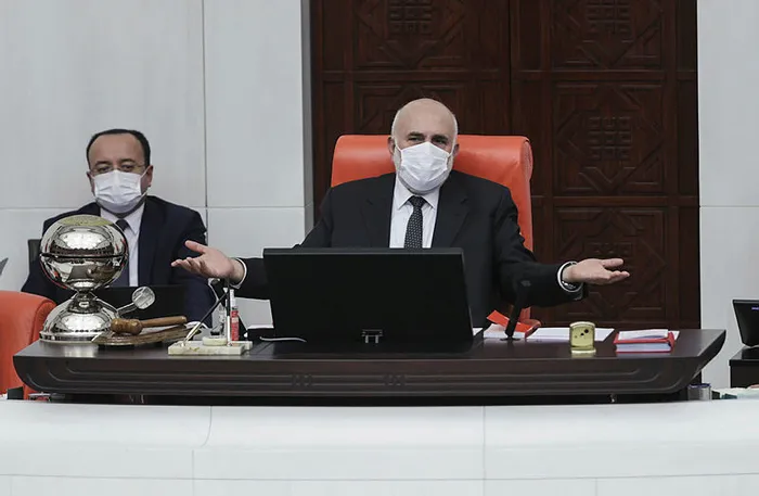 Son dakika: Sağlık, Çevre, Aile ve Çalışma bakanlıklarının 2022 yılı bütçeleri TBMM Genel Kurulunda kabul edildi - 8