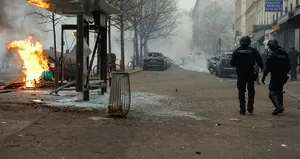 İşte Fransızların alçak manşetleri