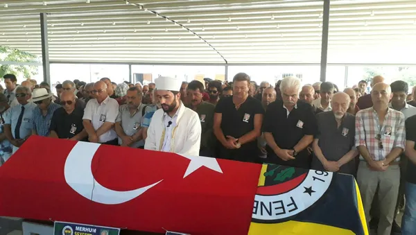 Yeşilçam'ın emektar oyuncusu Seyfettin Karadayı son yolculuğuna uğurlandı - 1