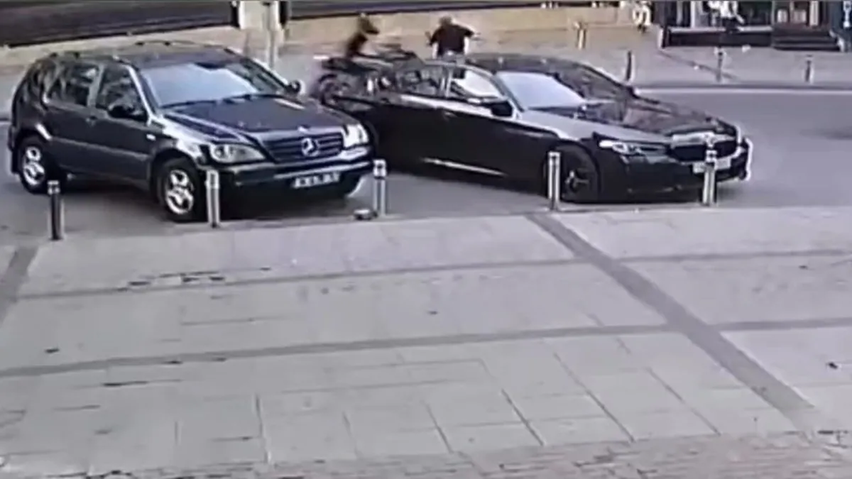 Yayaya çarpan motosiklet sürücüsü hayatını kaybetti