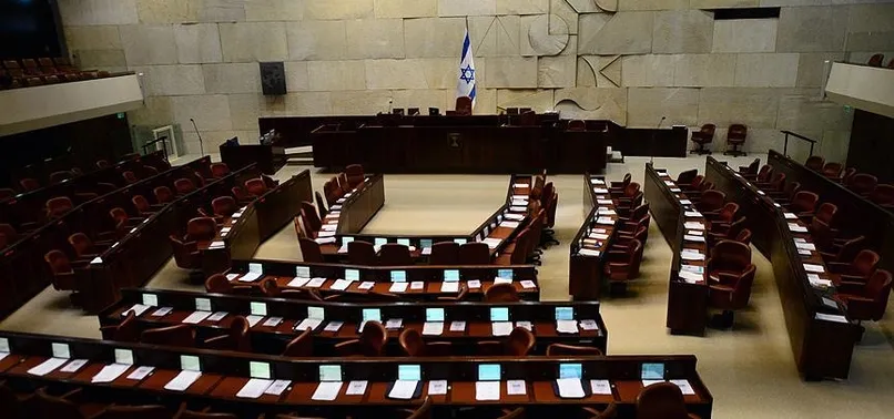 İsrail'de ezan yasası bir kez daha ertelendi