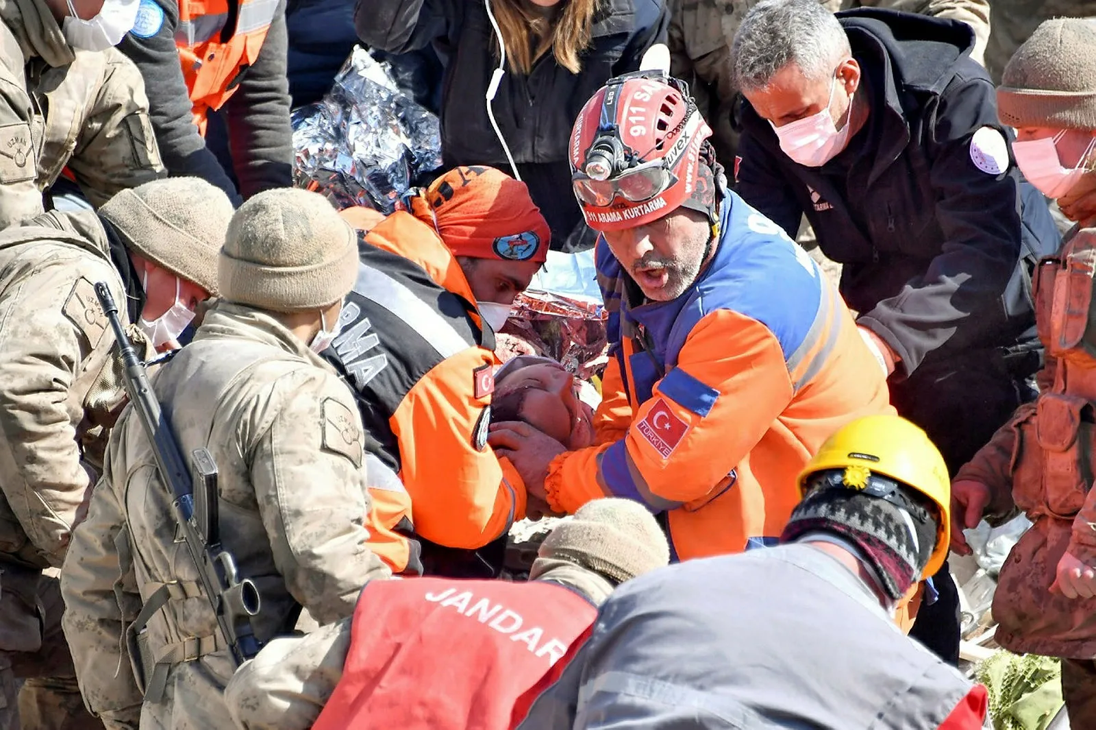 201 saat sonra akılalmaz kurtuluş! Sırtına dokununca anladı
