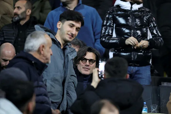 İstanbulspor - Trabzonspor maçı yarıda kaldı! Yönetim takımı sahadan çekti