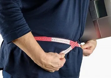 Uzmanı açıkladı! İstenmeyen kiloların kaynağı lipödem olabilir