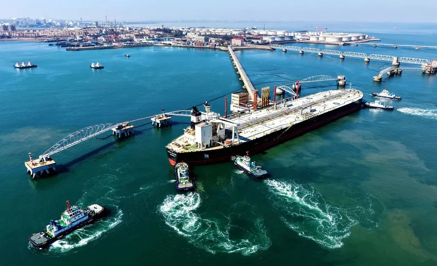 cin-ve-iranin-abd-ve-israile-hurmuz-oyunu-buyuk-zarari-ingiliz-basini-yazdi-1774879666581.jpg Foto: REUTERS