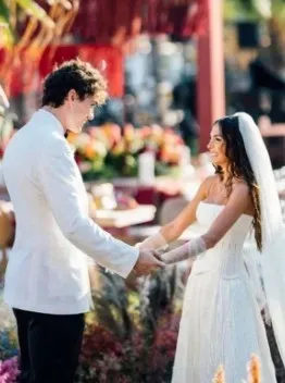 Cedi Osman romantik paylaşımıyla genç kızları yıktı geçti! ‘KALDI MI BÖYLE ADAMLAR!’ NBA yıldızı Ebru Şahin’e aşkını kalbine yazdı 6