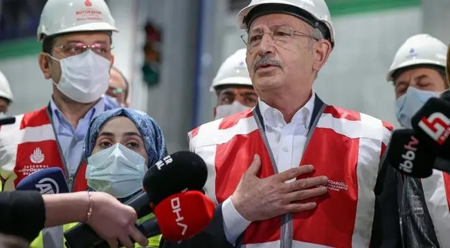 CHP’li Kılıçdaroğlu’nun yanında baretsiz çekilen kare dikkat çekti: Fotoğraf için baretler çıkartılmış - 1