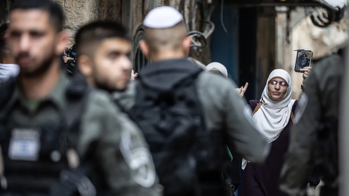 Mescid-i Aksa'ya fanatik Yahudilerden provokatif baskın