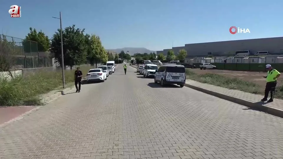 Akrilik plaka üretimi yapan fabrikada patlama: 3 yaralı
