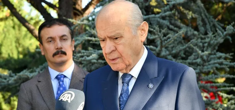 Türkeş'in kabrini ziyaret eden Devlet Bahçeli’den önemli açıklamalar