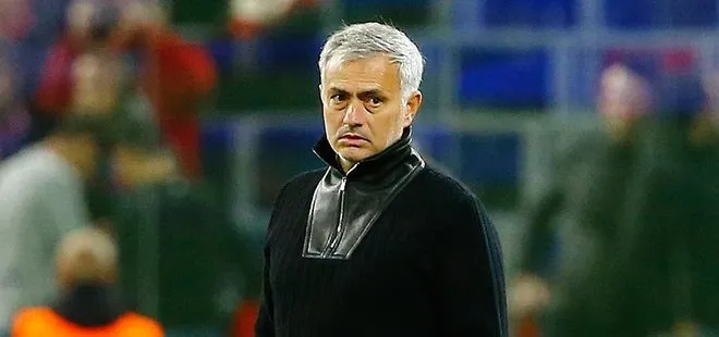 Roma’da Jose Mourinho ile yollar ayrıldı! Efsane teknik direktöre şok...