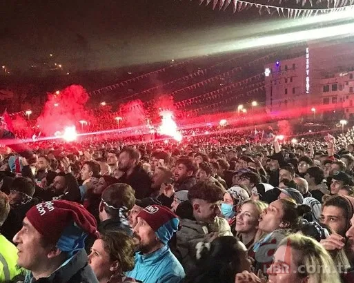 Bordo-mavili takım tarih yazdı! Trabzonsporlular meydanları doldurdu! 38 yıl sonra gelen şampiyonluk sevinci 16