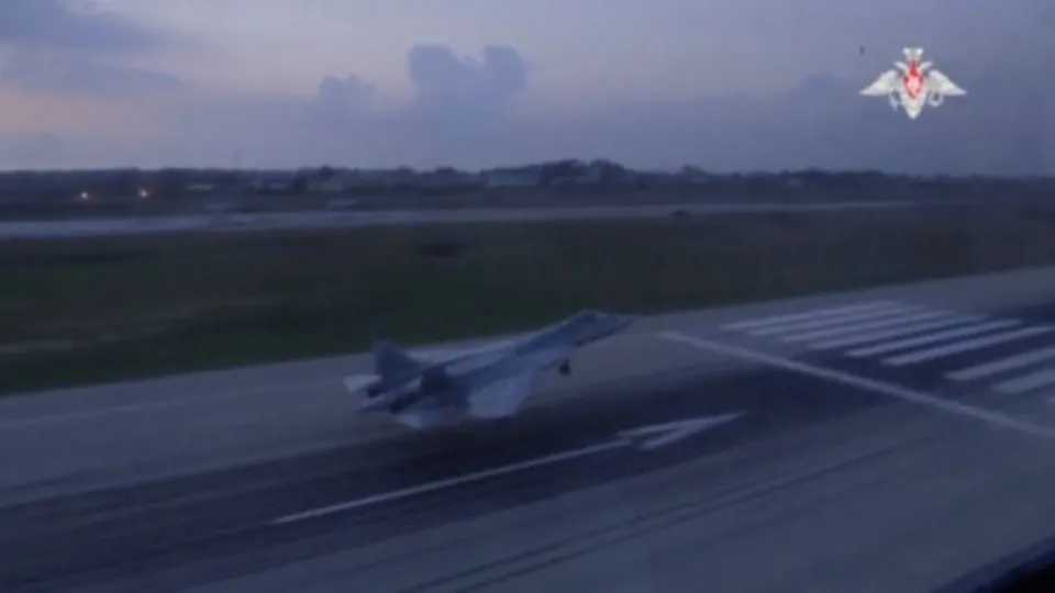 Rusya Suriye'de Su-57 uçurdu