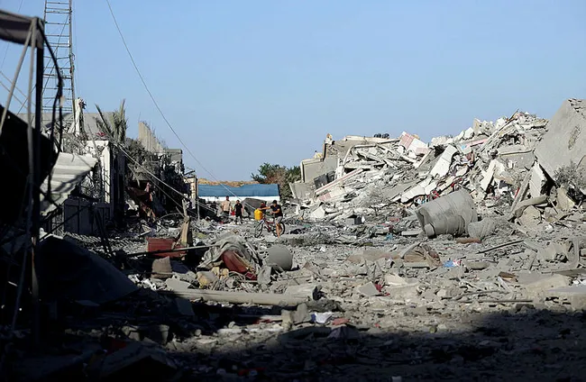 İsrail’in 3 aşamalı katliam planı | Batı’nın silah dolu uçakları gidip geliyor! A Haber savaş bölgesinde