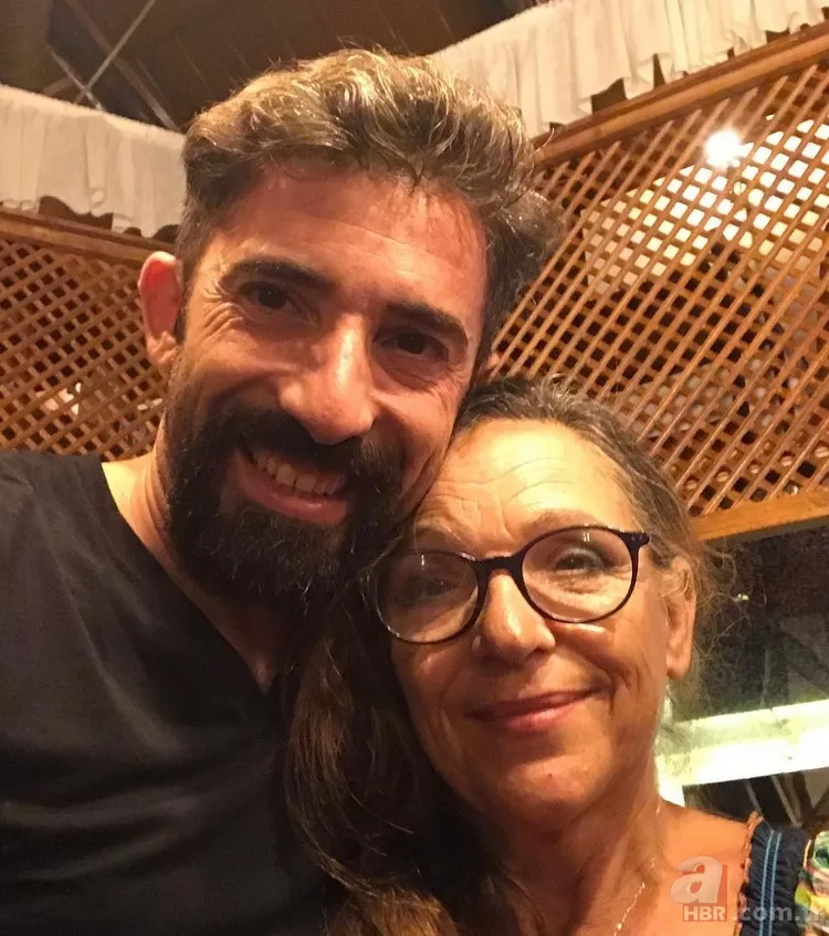 Mert Turak'ın annesini gördünüz mü? Doğum gününde paylaştı... 6