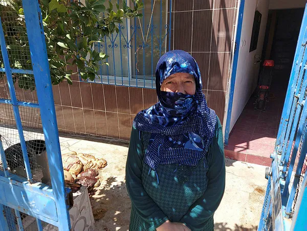 İzmir'de şoke eden olay! Renginden şüphelendiği büyükbaş kurbanlık hasta çıktı - 3