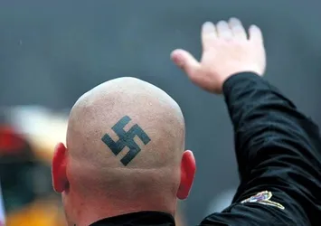 Alman ordusunda Nazi krizi