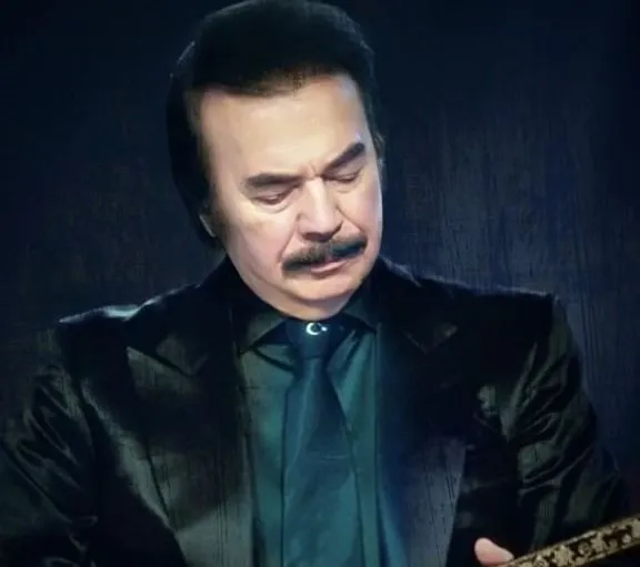 Usta sanatçı Orhan Gencebay tekneden düştü! Apar topar hastaneye kaldırıldı