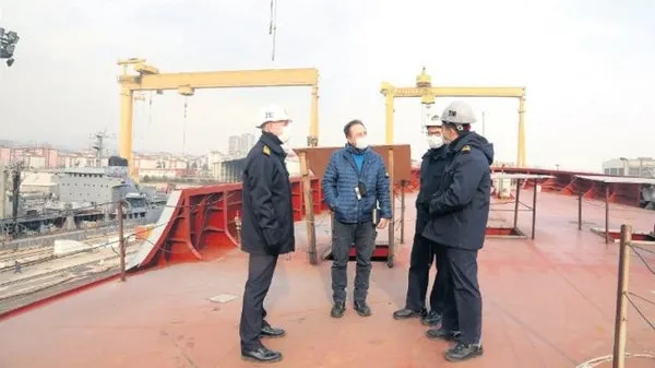 Türkiye’den tarihi adım! Denize indirilen İstanbul Fırkateyni satıhtan havaya güdümlü mermi fırlatabilecek