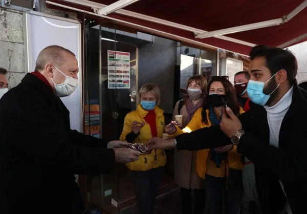 1609506771120.jpg Başkan Erdoğan'dan cuma namazı sonrası sürpriz ziyaret! - 3