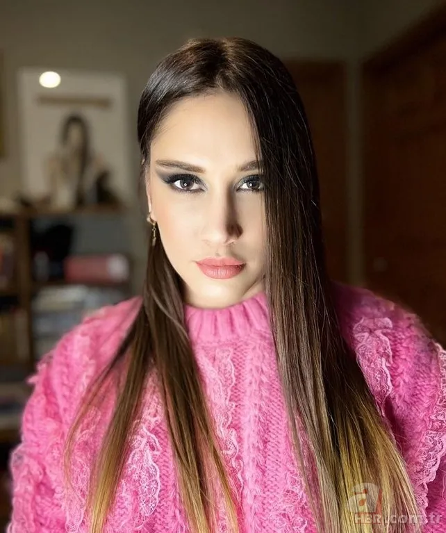 Oyuncu Zeynep Koçak'ın eski halinden eser kalmadı! Oğuzhan Koç'un eski sevgilisiydi! Son görüntüsü... 23