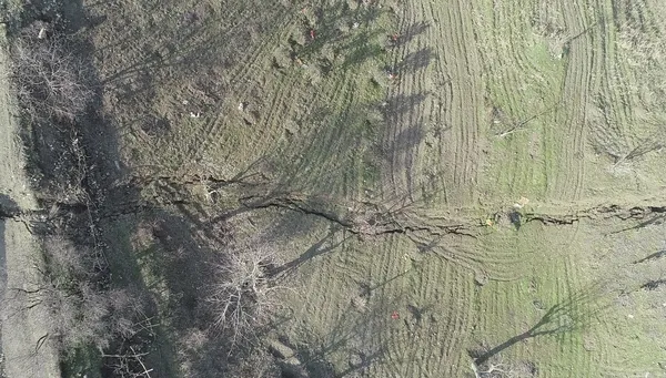 Adıyaman'da felaketin korkutan izi! Dağların arasındaki fay hattı görüntülendi - 2