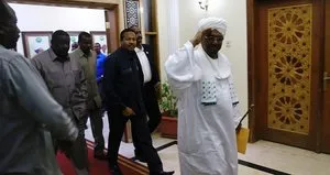 Sudan’a 28 yıl sonra ilk başbakan