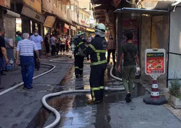 Gaziantep'te metruk binada yangın