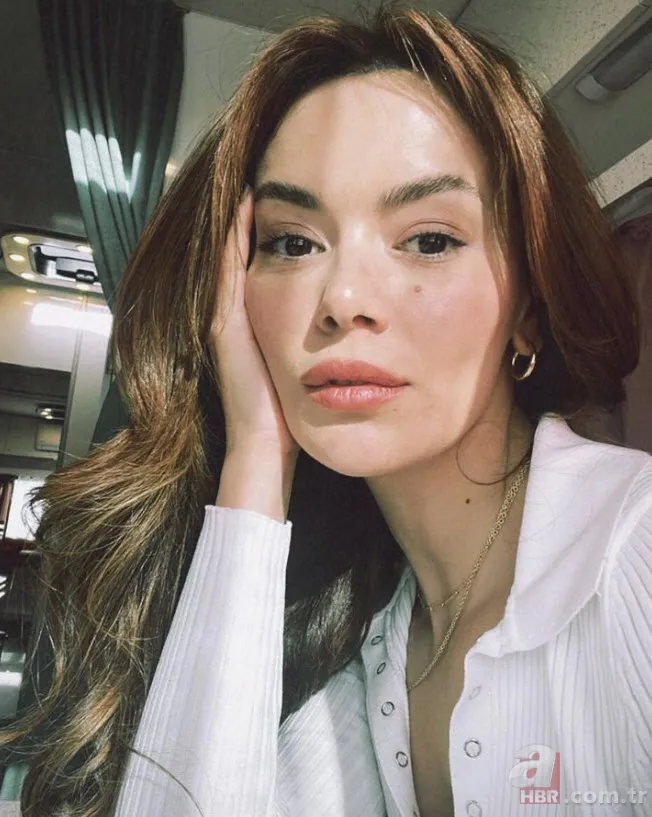 Bir Küçük Gün Işığı'nın Elif'i Seray Kaya'nın eski sevgilisi şaşırttı! Meğer rol arkadaşıyla... 2