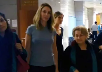 Demet Şener boşanma davası için adliyedeydi