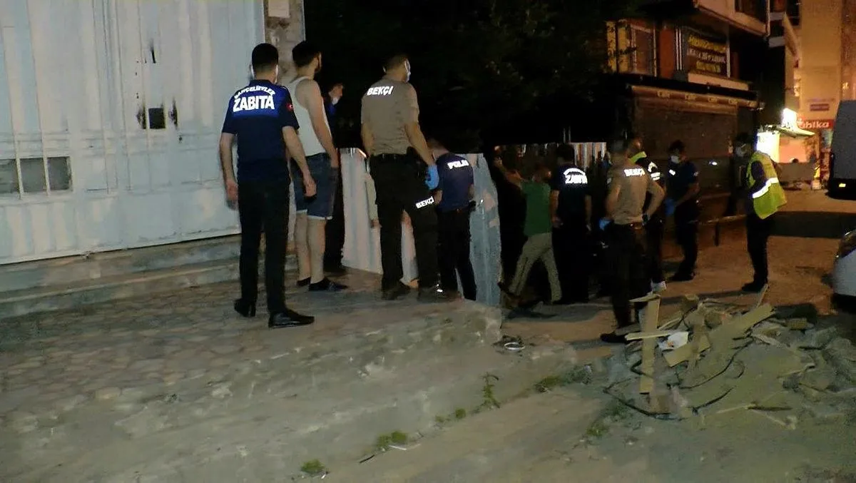 Polis ve zabıtalar harekete geçti! Gece yarısı yakalandılar