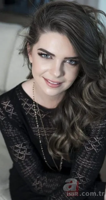 Pelin Karahan'ın 'taş bebek' dediği annesine bakın! Benzerlikleri şaşırttı 1