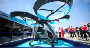 İşte uçan araba Cezeri! Görücüye çıktı